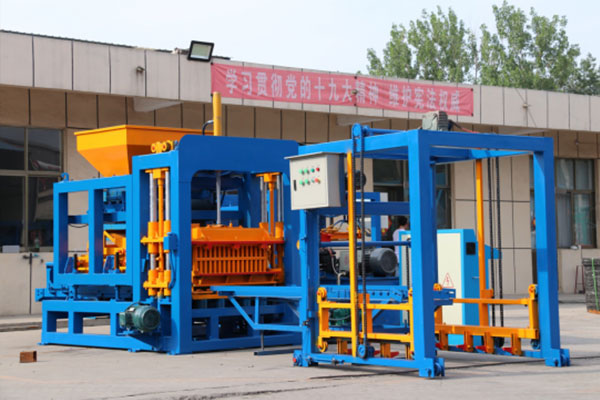 The advantage of automatic hydraulic concrete burn free block machine